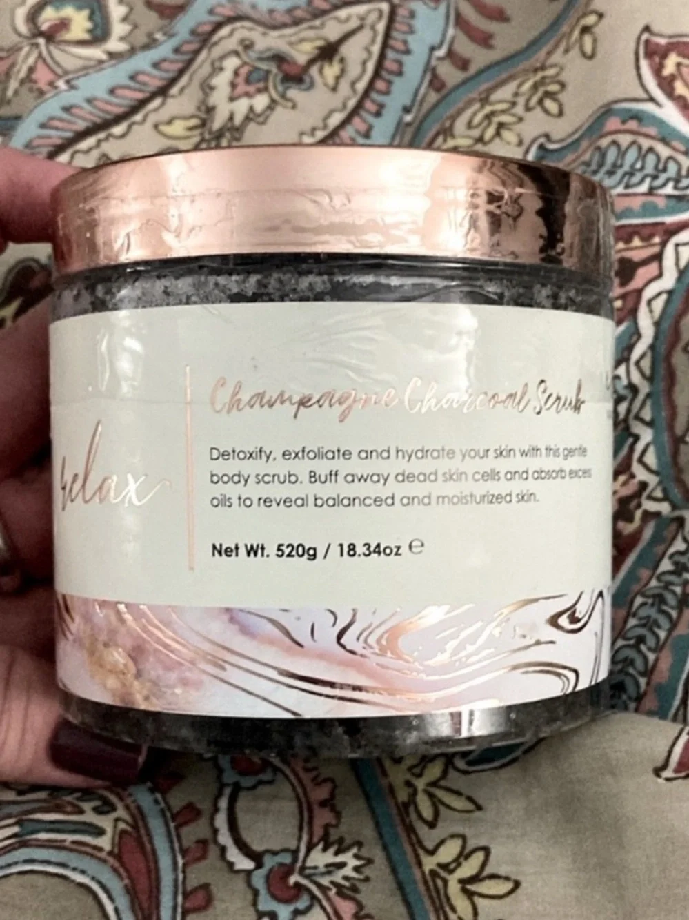 Manna Kadar Champagne Charcoal Body Scrub